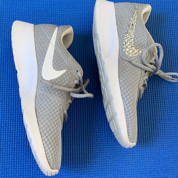 Nike Light Gray Sneakers with Sparkling Swoosh - Picture 16 of 17